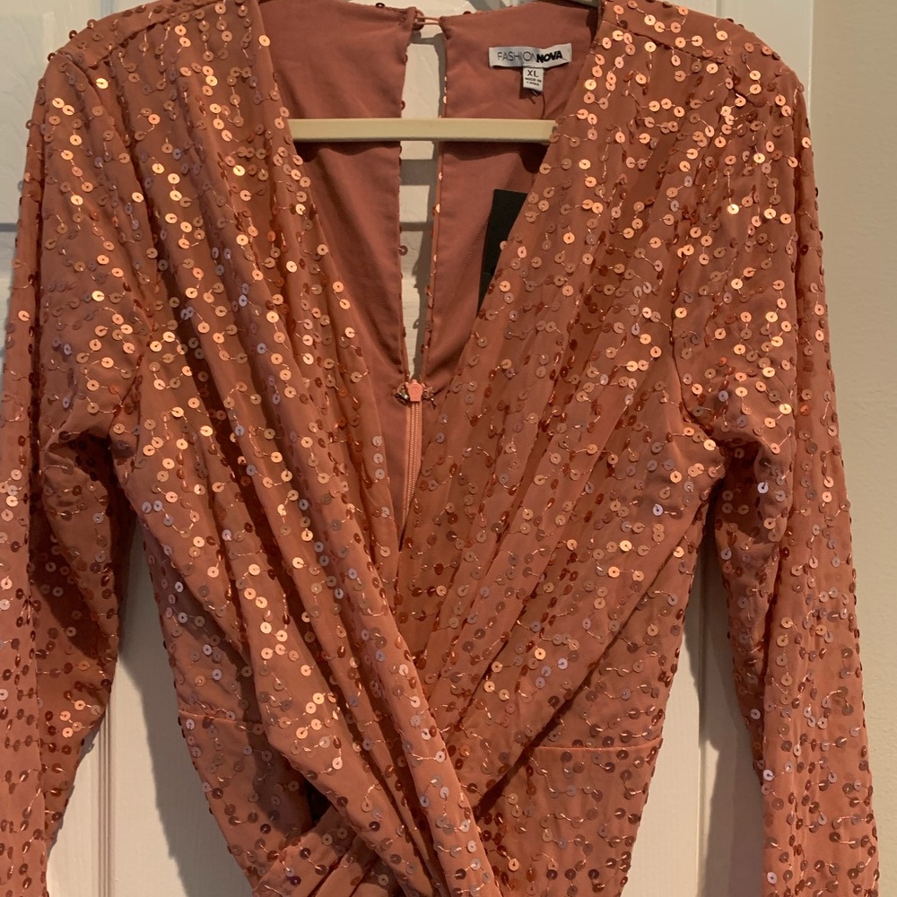 Long Sequins gown! Mauve/dark pink size XL